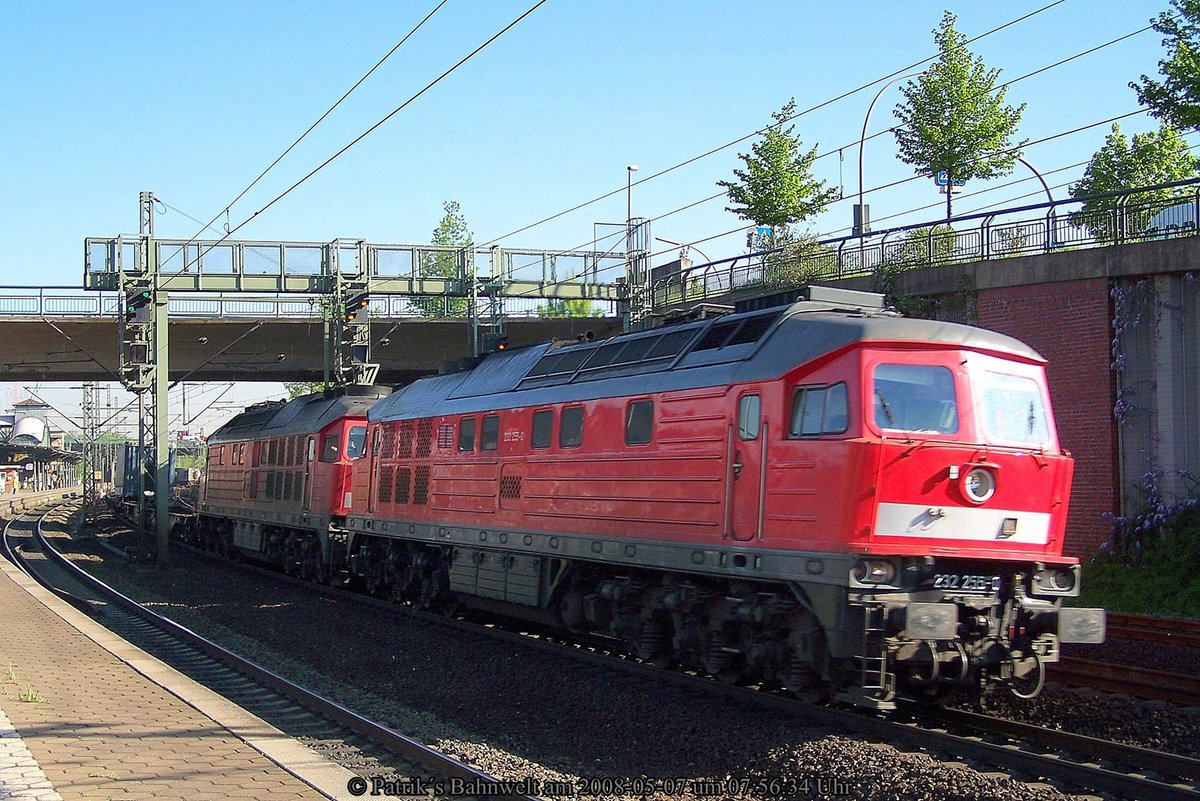 DB 232 255 + DB 232 xxx mit gemischten Güterzug am 07.05.2008 in Hamburg-Harburg