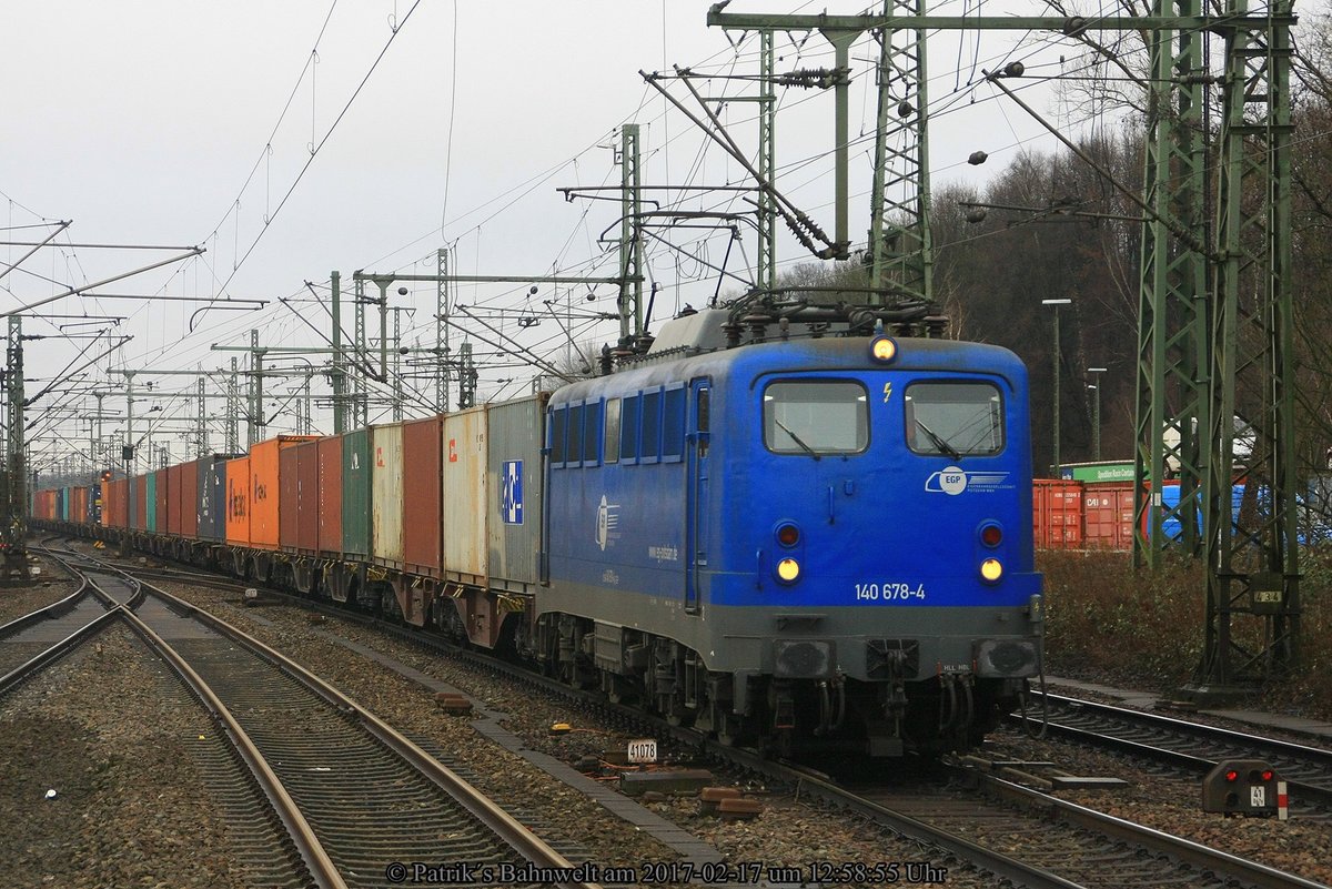 EGP 140 678 mit Containerzug am 17.02.2017 in Hamburg-Harburg