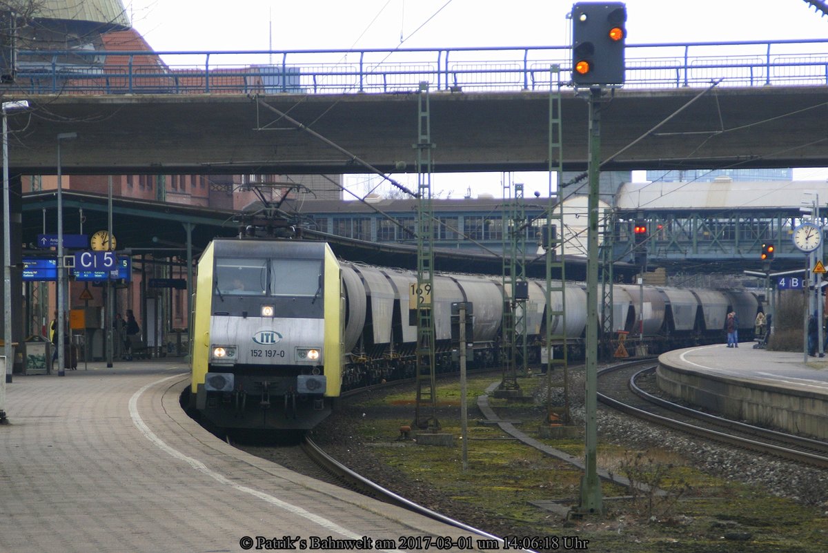 ITL 152 197 mit Transcereales am 01.03.2017 in Hamburg-Harburg