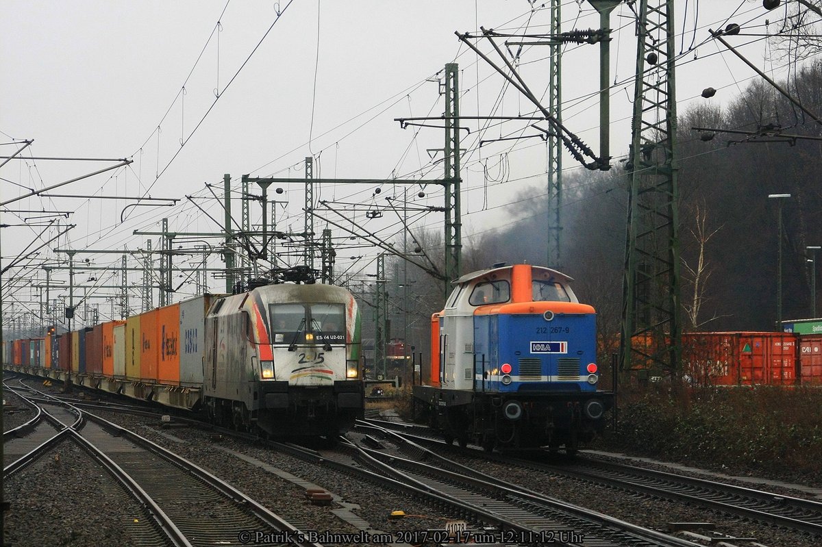 MRCE 182 521  2015 - Deutsch-Ungarisches Freundschaftsjahr  mit Containerzug und Metrans 212 267 Lz am 17.02.2017 in Hamburg-Harburg