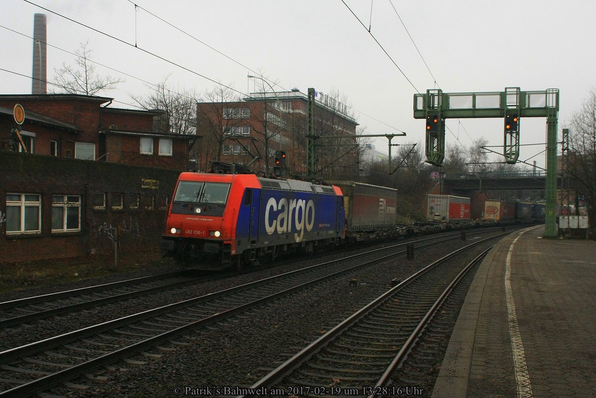 SBB Cargo 482 036 mit KLV-Zug am 19.02.2017 in Hamburg-Harburg