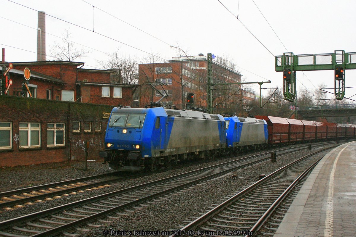 VPS 185 516 + VPS 185 514 mit Kohlewagenzug am 19.03.2017 in Hamburg-Harburg