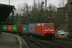 DB 152 001 mit Containerzug am 07.03.2017 in Hamburg-Harburg