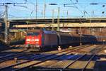 db-cargo/530389/103-107-eg3107mit-gemischten-gueterzug 0 103 107 (EG3107)mit Gemischten Güterzug am 29.11.2016 in Hamburg-Harburg