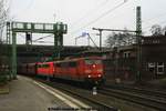 DB 151 094 + Rpool 151 098 mit Erzwagenzug am 08.02.2016 in Hamburg-Harburg