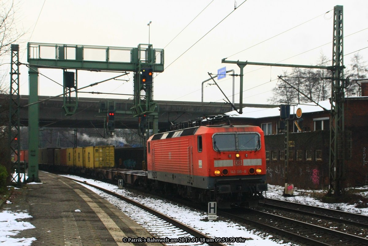  143 195 mit Containerzug am 18.01.2017 in Hamburg-Harburg