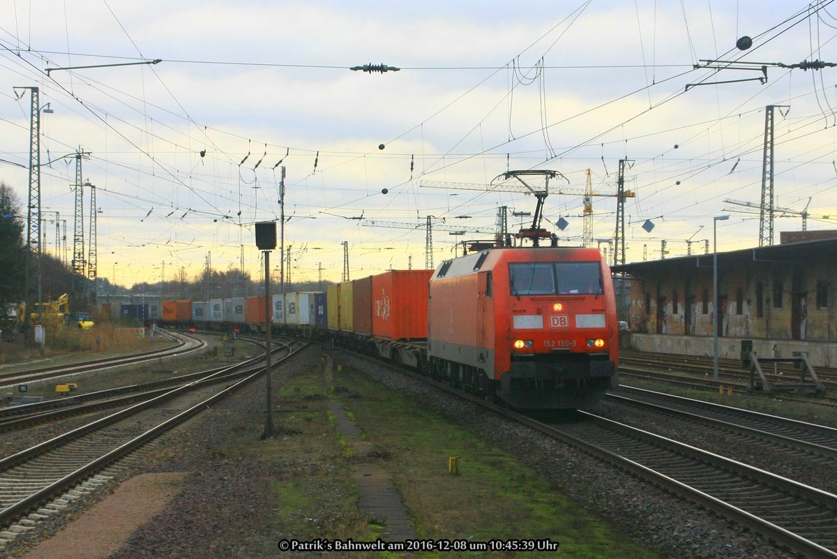 152 150 mit Containerzug am 08.12.2016 in Lüneburg