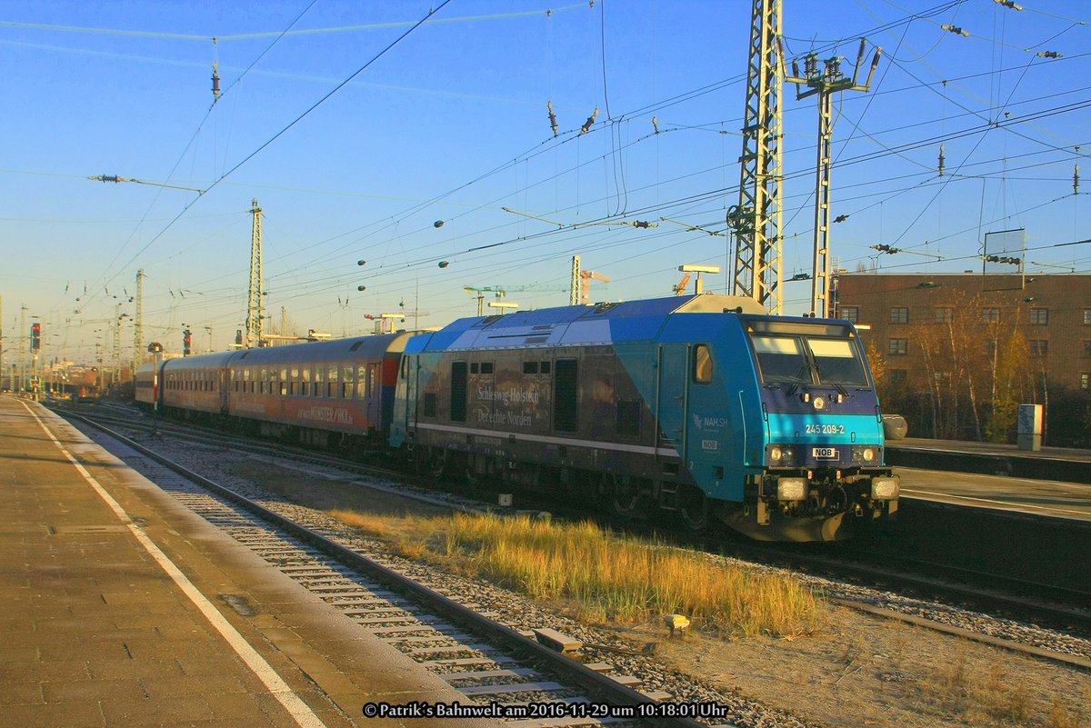 245 209 mit NOB-Ersatzzug am 29.11.2016 in Hamburg-Altona