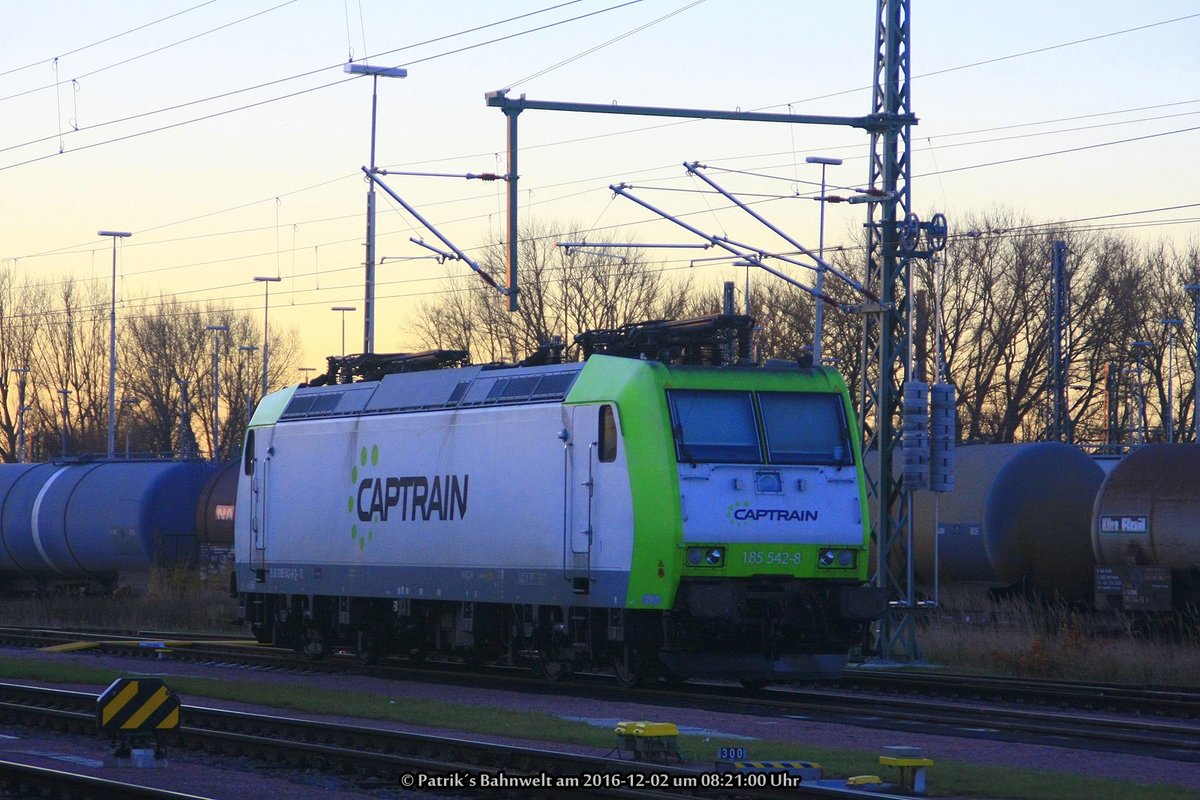 Captrain 185 542 abgestellt in Hamburg Hohe Schaar am 02.12.2016