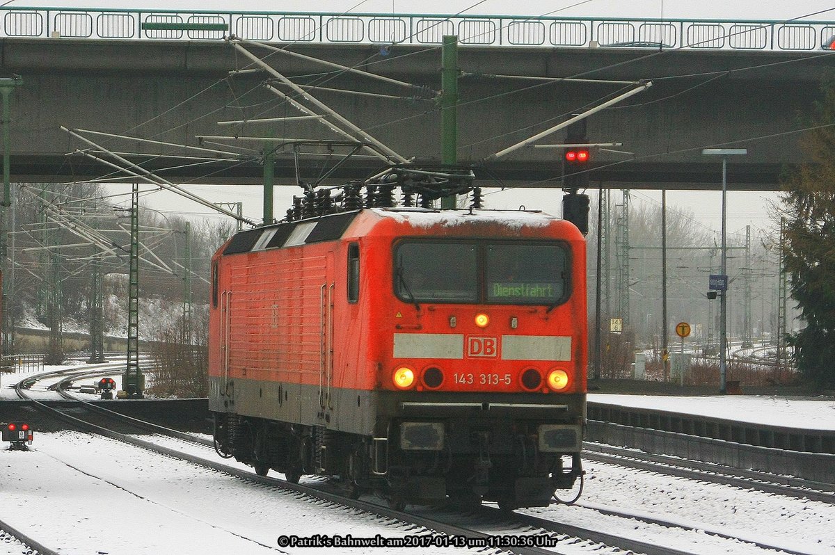 DB 143 313 Lz am 13.01.2017 in Hamburg-Harburg