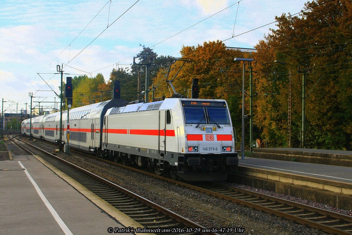 DB 146 575 mit IC bei Ausfahrt Hannover Hbf Richtung Westen am 29.10.2016