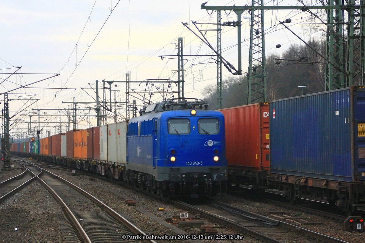 EGP 140 649 mit Containerzug am 13.12.2016 in Hamburg-Harburg