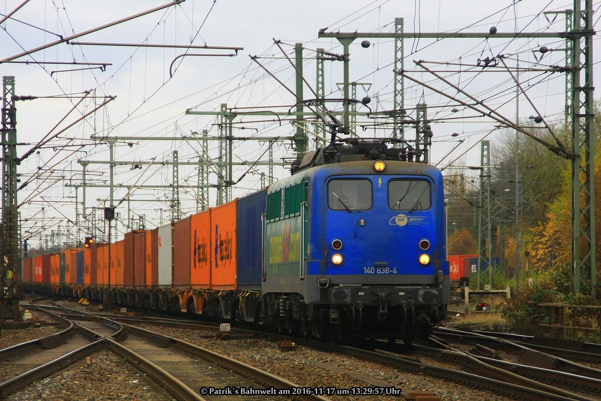 EGP 140 838  ZIPPEL24.COM  mit Containerzug am 17.11.2016 in Hamburg-Harburg