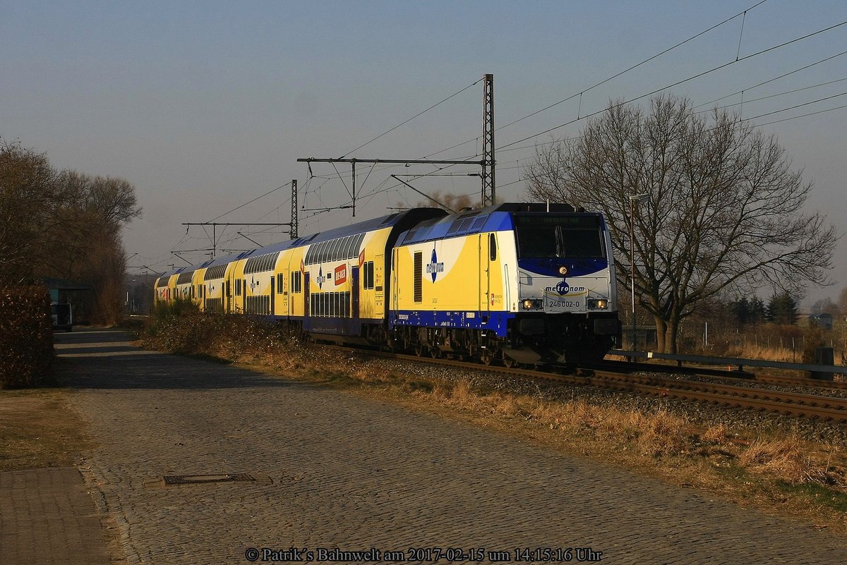 ME 246 002 mit RE5 nach Hamburg Hbf am 15.02.2017 in Neukloster (Kreis Stade)