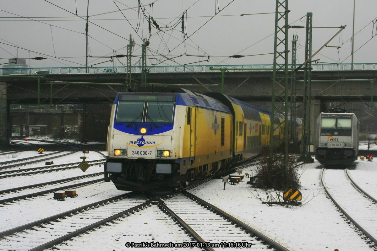 ME 246 008 mit RE5 nach Cuxhaven am 13.01.2017 in Hamburg-Harburg