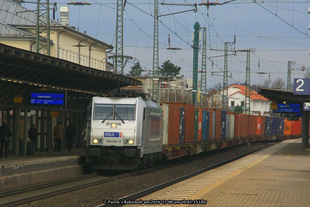 Metrans 386 007 mit Containerzug am 08.12.2016 in Lüneburg