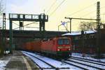 DB 143 313 mit Containerzug am 13.01.2017 in Hamburg-Harburg