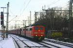  151 106 + 151 094 mit Erzwagenzug am 13.01.2017 in Hamburg-Harburg