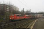 DB 151 104 + DB 151 xxx mit Erzwagenzug am 03.02.2017 in Hamburg-Harburg