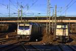 246 005 mit RE5 nach Cuxhaven und Rpool / HSL E186 434 abgestellt am 29.11.2016 in Hamburg-Harburg