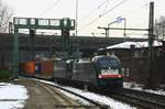 MRCE 182 566 + MRCE 193 878 mit Containerzug am 18.01.2017 in Hamburg-Harburg