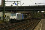 Rpool / Metrans 186 293 mit Containerzug am 17.11.2016 in Hamburg-Harburg